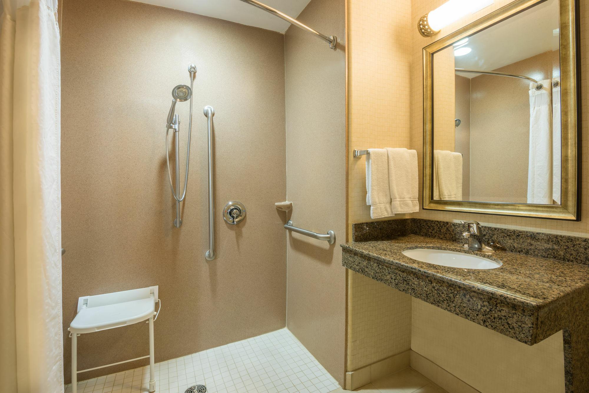 Holiday Inn Express & Suites Phoenix Glendale Dist By Ihg Bagian luar foto