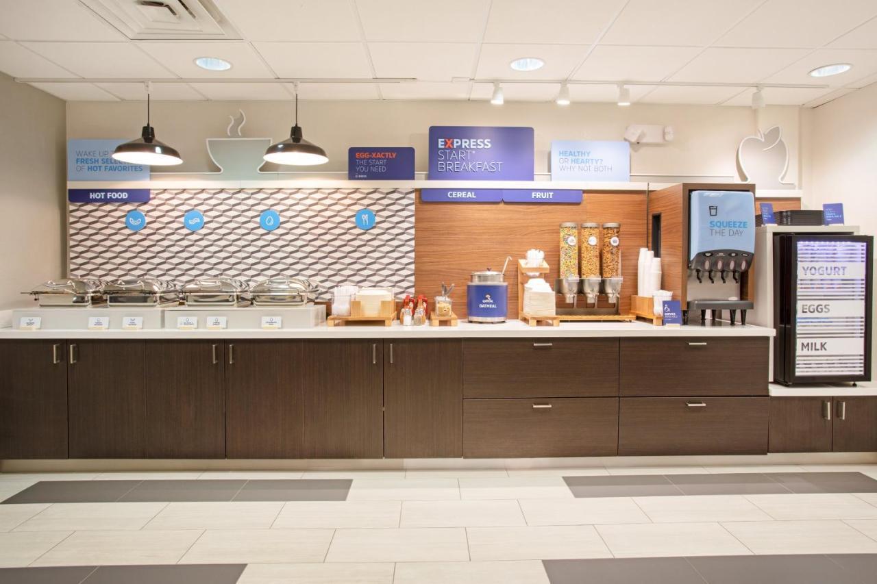 Holiday Inn Express & Suites Phoenix Glendale Dist By Ihg Bagian luar foto